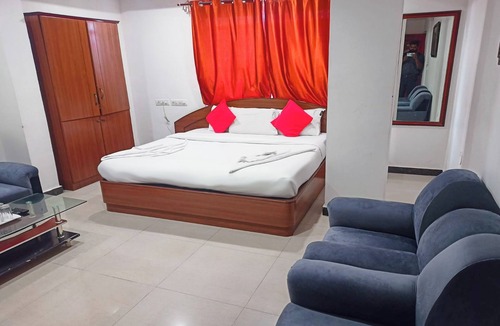 Yeshwanthpur House | Hotel Champion Inn near Yeswantpur Junction Railway Station