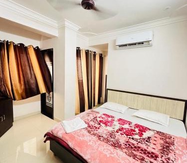 Nathdwara Hotel | Hotel Chandram 966o9o1oo6 400mtr from shreenathji temple By SK
