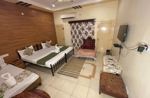 Raja Park Hotel | Hotel City Home - A Heritage Hotel