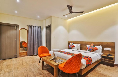 Gorakhpur Hotel | Hotel City Inn 2min Walk To Gorakhnath Temple