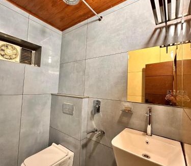 Kathadimattam Hotel | Hotel City Palace