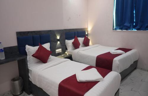 Malad East Hotel | Hotel Classy Comfort Near Exhibition Centre Nesco