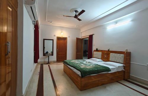 Mahmoorganj Hotel | Hotel Coastal dreams stay