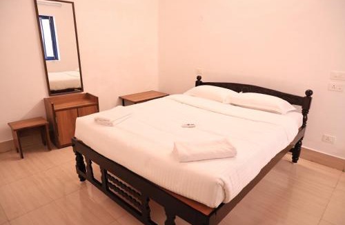 White Town Hotel | Hotel Continental