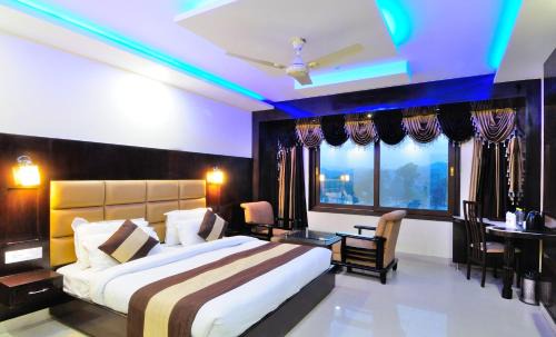 Mayapur Hotel | Hotel Crystal Ganga Heights 5 Min from Har Ki Pauri