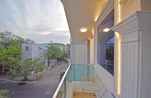 White Town Hotel | Hotel De Lux Splendid