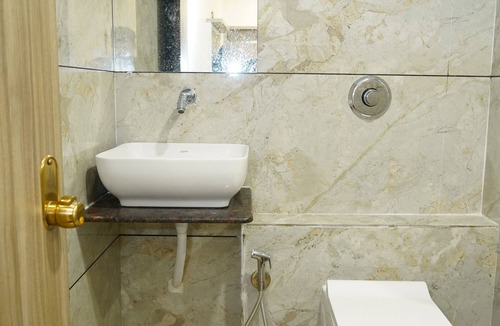 Electronics City Hotel | Hotel Dhanish Comfort