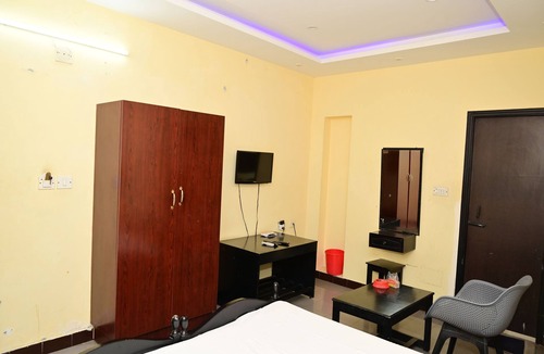Mayiladuthurai Hotel | Hotel Dhayalan