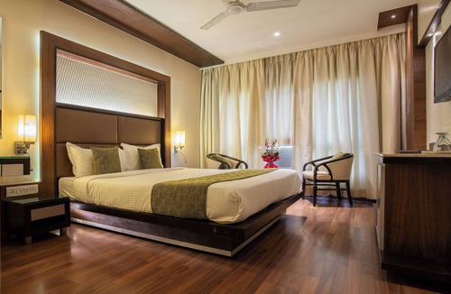 Thane West Hotel | Hotel Dwaraka Residency