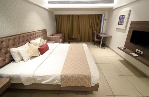 Nagpur Hotel | Hotel Dwarkamai, A Pure Vegetarian Hotel