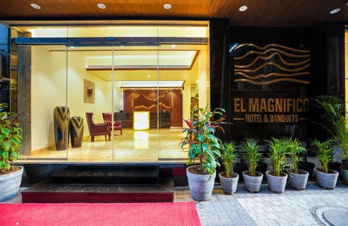 Surat Hotel | Hotel El Magnifico