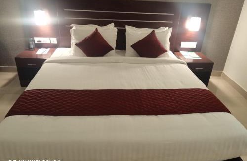 Kottarakara Hotel | Hotel Emerald Gardens