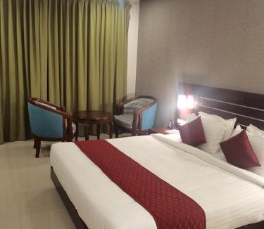 Kottarakara Hotel | Hotel Emerald Gardens