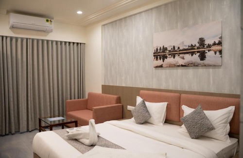 Umargam Hotel | Hotel Emirest