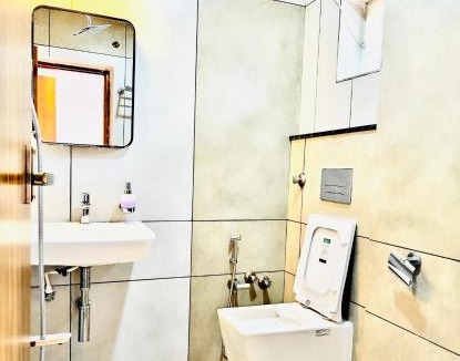 Mahadevpet Hotel | Hotel Emora Keys, 500 Mtrs From Madikeri Fort