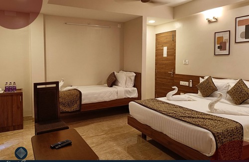 Vellore Hotel | Hotel Essence