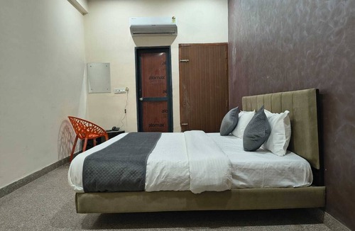 Sitapura Hotel | Hotel Funday Grand