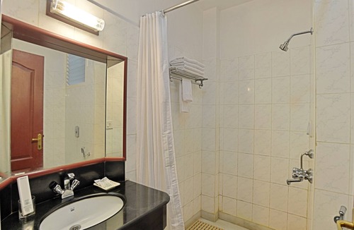 Thanjavur Hotel | Hotel Gnanam