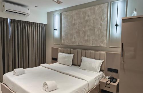 Vapi Hotel | Hotel Gokul Inn & Banquet