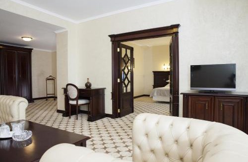Craiova Hotel | Hotel Golden House