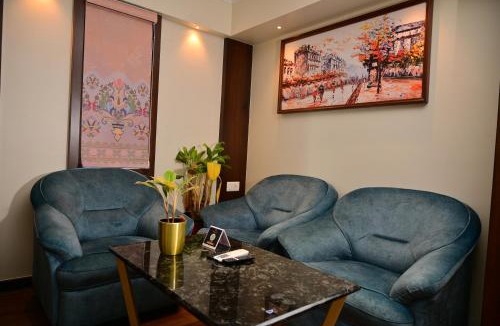 Vijayanagar Hotel | Hotel Golden Riviera