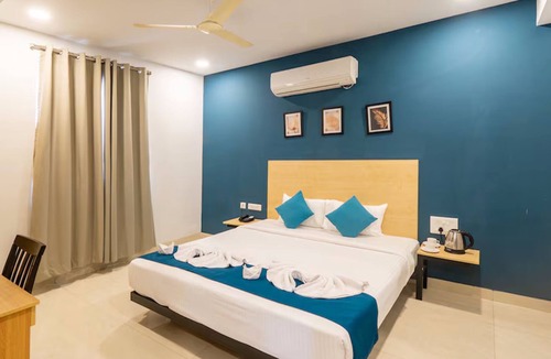 Kondapur Hotel | Hotel Grand Continent Hitech City, Laxmi Cyber City