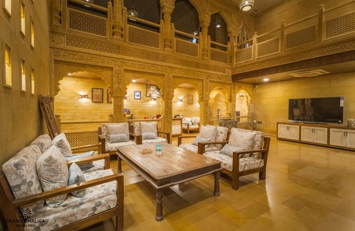 Amar Sagar Pol Hotel | Hotel Grand Khalifa