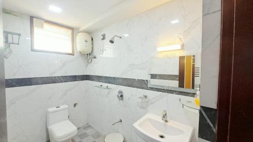 Vinnamangalam Hotel | Hotel Grand Meridian