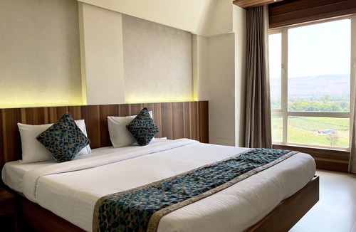 Igatpuri Hotel | Hotel Grand Parivaar