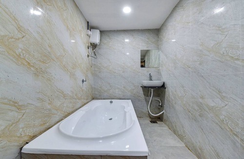 Ahmedabad Hotel | HOTEL GREEN TREE