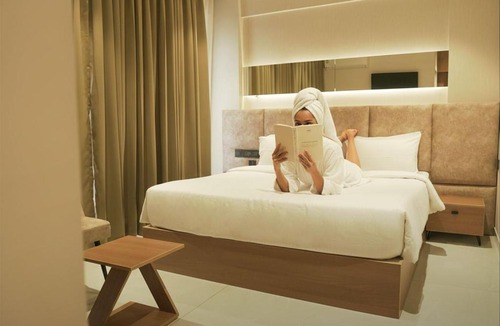 Alwaye Hotel | Hotel Hanata Kochi