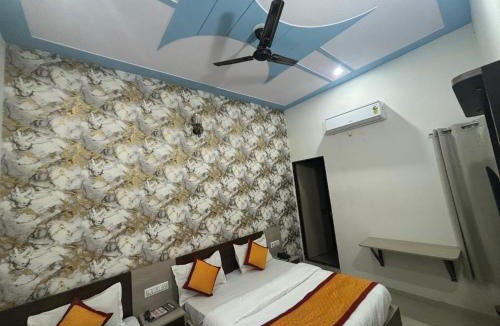 Khatu Hotel | Hotel Hanuman Palace-450 meter Khatu Shayam Ji Temple