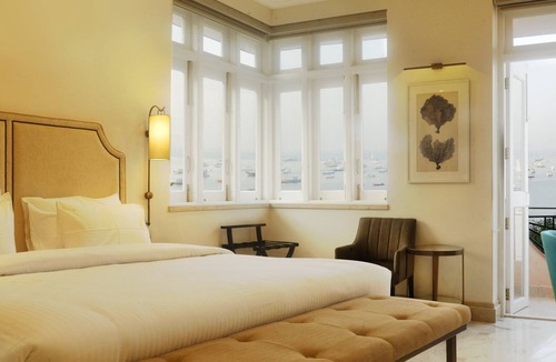 Wellington Pier Hotel | Hotel Harbour View