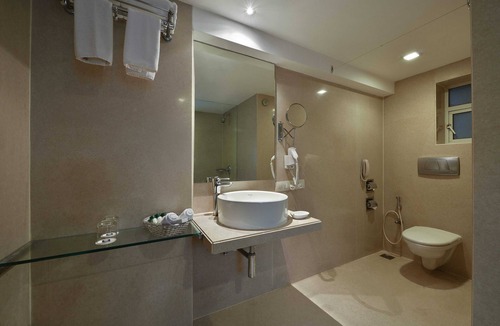 Prabhadevi Hotel | Hotel Heritage formerly known as Comfort Inn Heritage