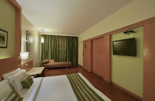 Prabhadevi Hotel | Hotel Heritage formerly known as Comfort Inn Heritage