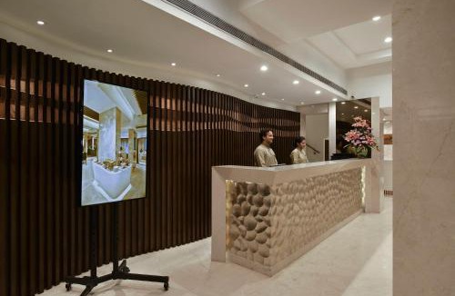 Prabhadevi Hotel | Hotel Heritage formerly known as Comfort Inn Heritage