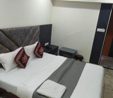 Thaltej Hotel | Hotel Heritage Gurukul
