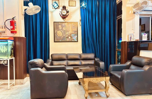 Sakchi Hotel | Hotel Holidei Inn