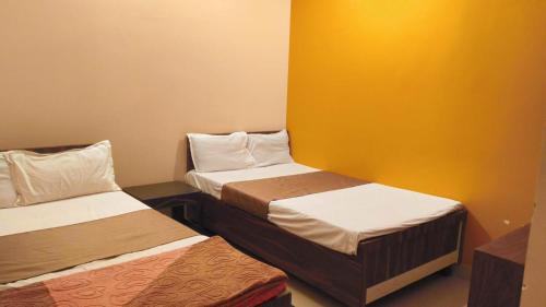 Ahiri House | Hotel ik residency ik guest house