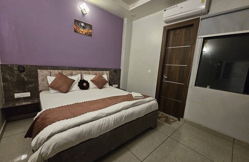 Noida Hotel | Hotel in enchanting Noida with WiFi, AC, Elevator