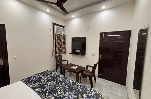 Indirapuram Hotel | Hotel Indirapuram Residency