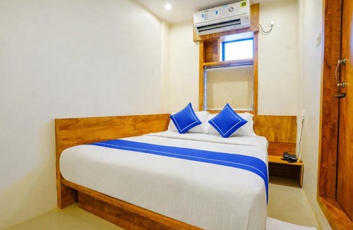 Prabhadevi Hotel | Hotel Indore Palace Nagpada