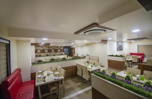 Gopalapuram Hotel | Hotel iStay