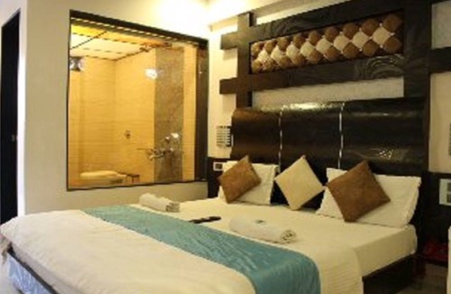 Mahabaleshwar Hotel | Hotel J Excellency