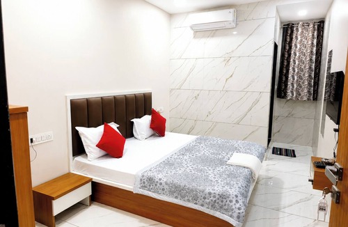 GIDC Hotel | Hotel Janata In Gujarat