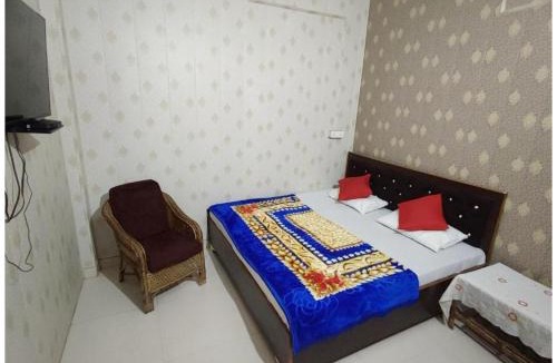 Sarnath Hotel | HOTEL K-A-S-H-I-N-E-S-T Near Sarnath Buddhist Temple - Offers Air Conditioned Rooms With Wifi Facility - Parking & Room Service - Prime Location - Best Selling In Varanasi