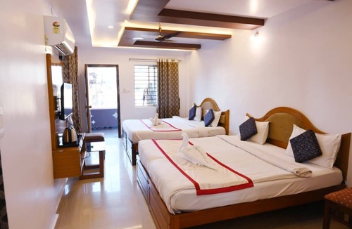Stuart Hill Hotel | Hotel Kailash Heaven
