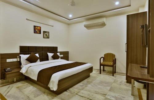 Ahmedabad City Centre Hotel | Hotel Kamran Palace