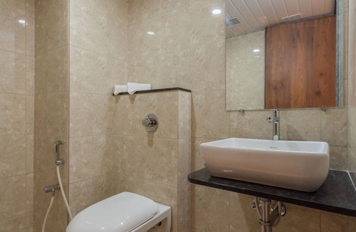 Hampankatta Hotel | Hotel Karuna Residency