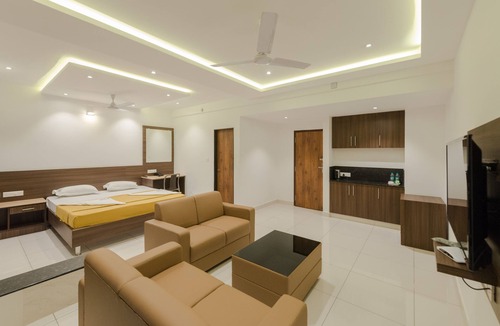 Hampankatta Hotel | Hotel Karuna Residency